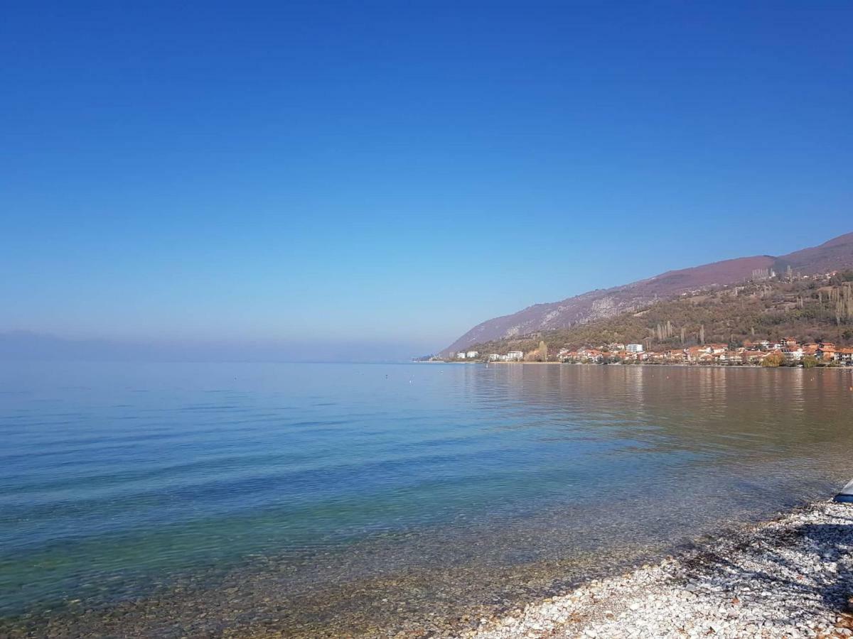 Et Larum Peštani Eksteriør bilde